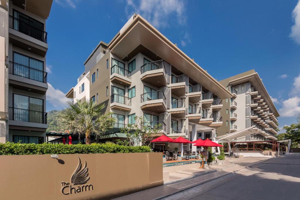 هتل The Charm Resort Phuket